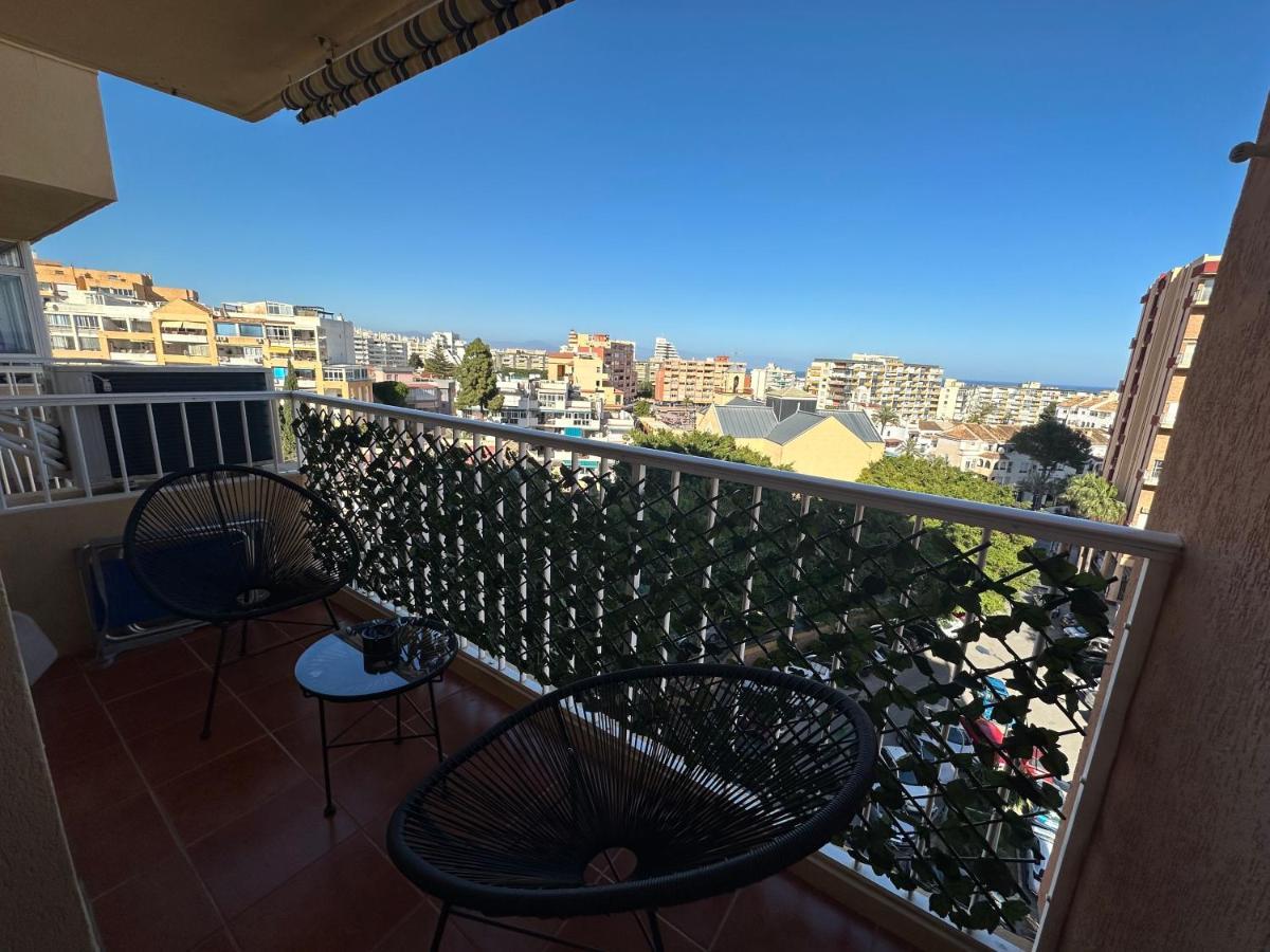 Apt Centrico Con Vistas Y Piscinas Benalmadena Luaran gambar