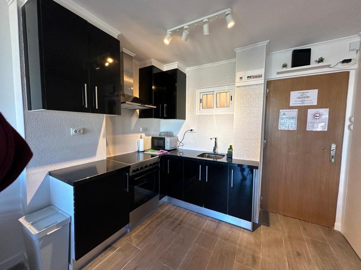 Apt Centrico Con Vistas Y Piscinas Benalmadena Luaran gambar